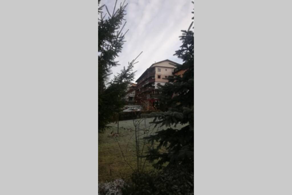 Large Vacation Apartment In Brassópojána Kültér fotó